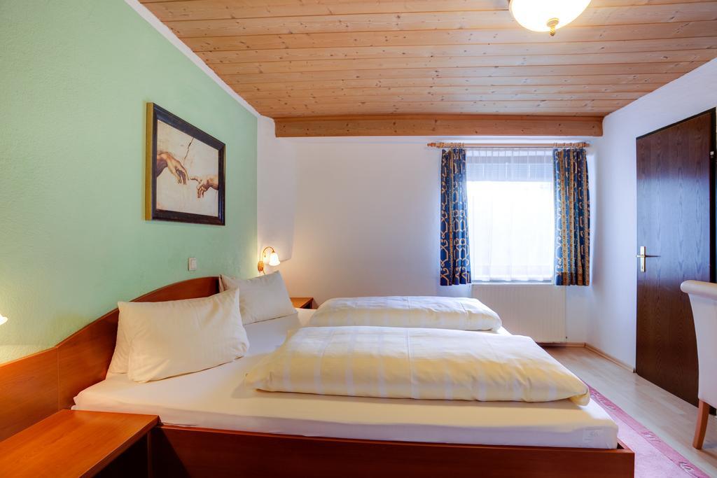 Cityhotel Schwarzer Baer Innsbruck Szoba fotó