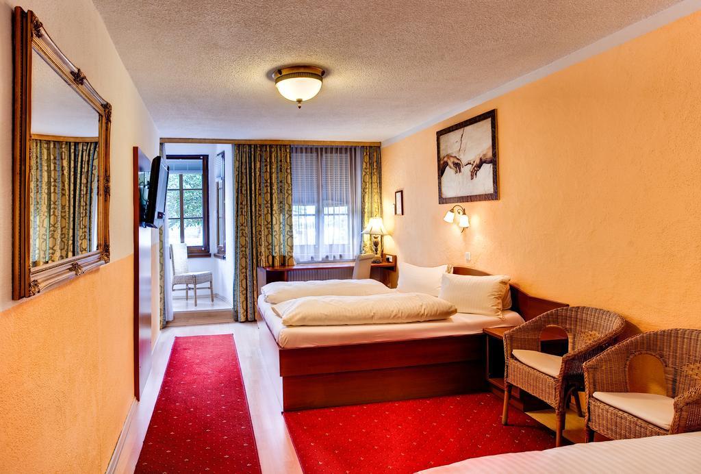 Cityhotel Schwarzer Baer Innsbruck Szoba fotó